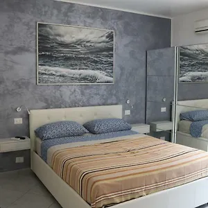 https://bb-del-corso-cefalu.sicilyhotelsitaly.net